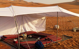 Lagerplatz in der Rub al Khali, Oman